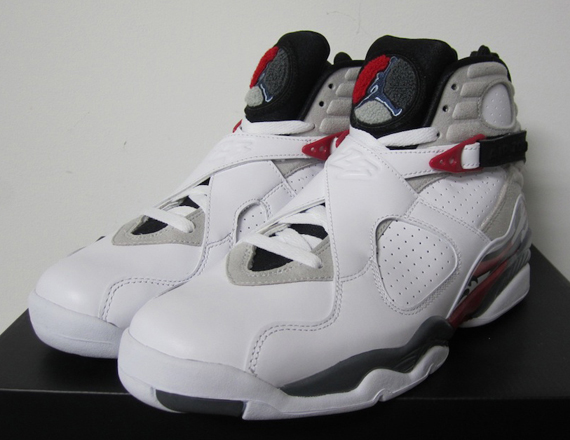 Air Jordan VIII: “Bugs” – Release Reminder