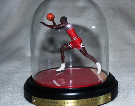 Vintage Gear: Michael Jordan Liftoff Upper Deck Figure Vintage Gear: Michael Jordan Liftoff Upper Deck Figure