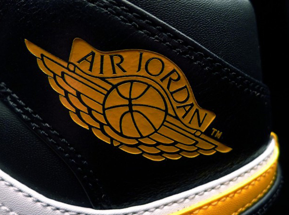 university green jordan 1