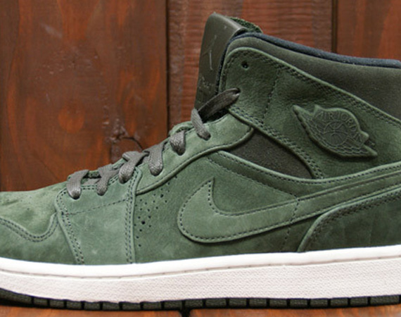 Air Jordan 1 Mid Nouveau: Sequoia - Black - Sail - Air Jordans, Release Dates & More 