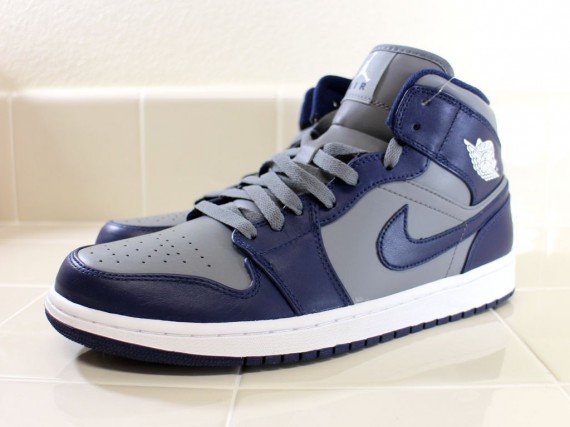 Daily Deal: Air Jordan 1 Mid 