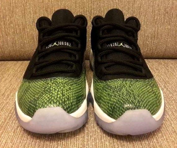 jordan 11 retro low green snakeskin