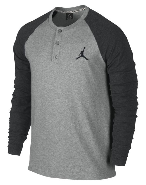 under armour loose heat gear shirt