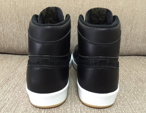 black gum jordan 4