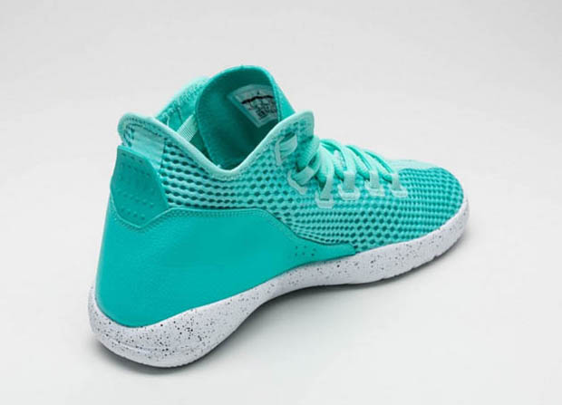 jordan hyper turquoise